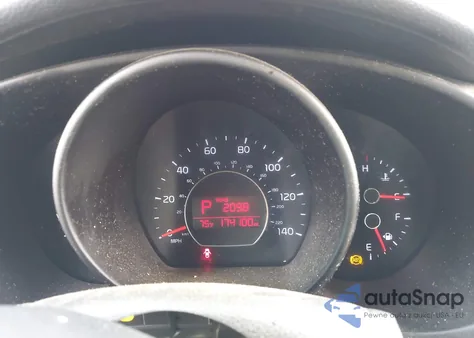 2016 Kia Soul z USA, uszkodzony, nr VIN KNDJN2A20G7844381